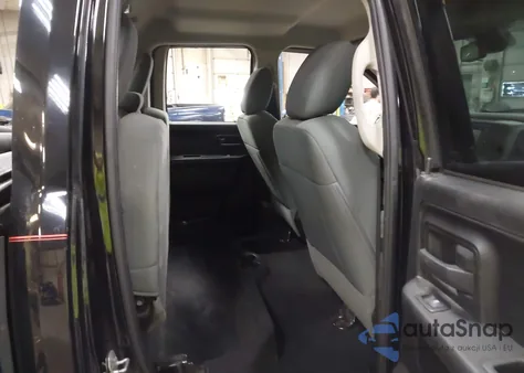 2015 Ram 1500 St z USA, uszkodzony, nr VIN 1C6RR7FG7FS503619